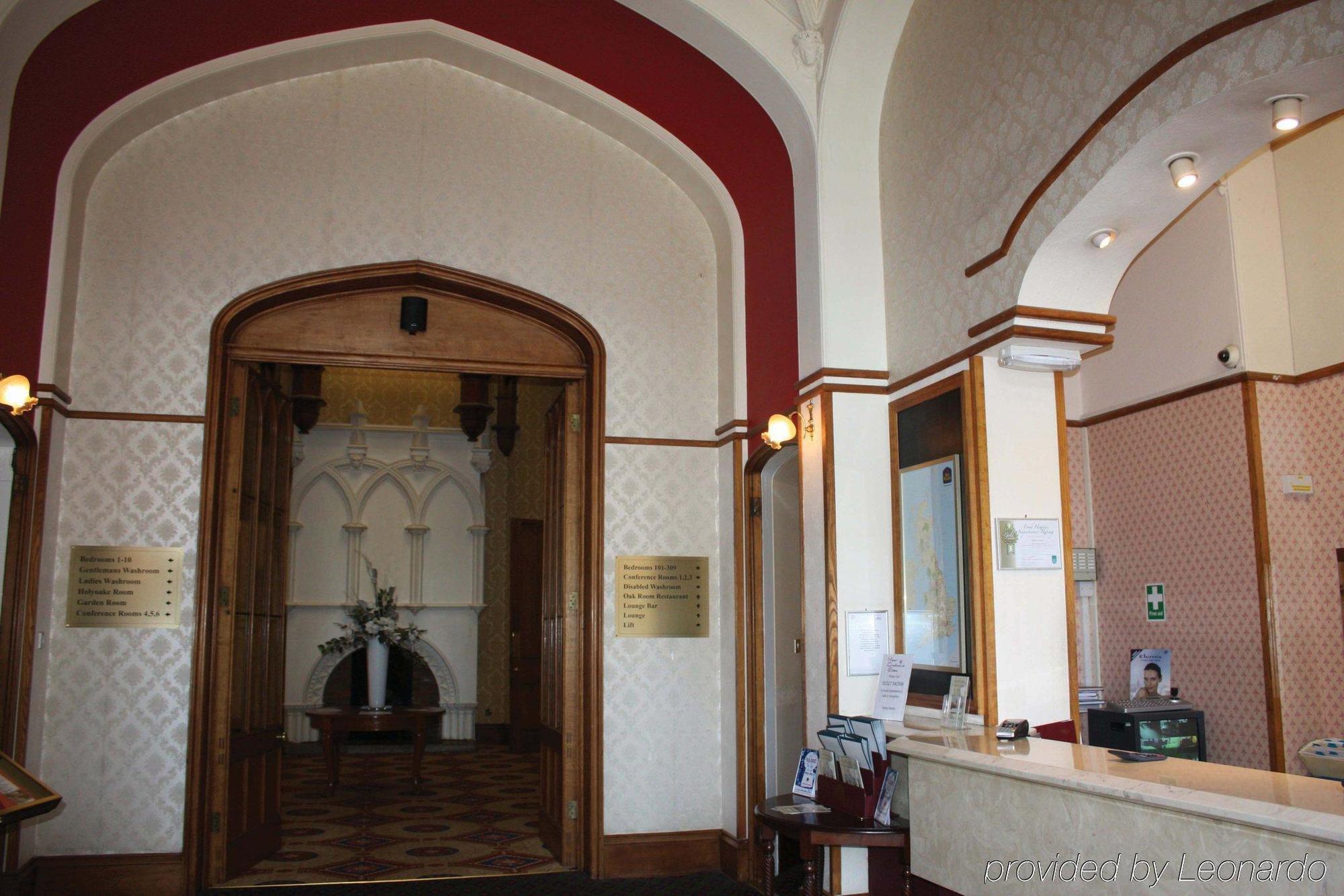 Отель Studley Castle Интерьер фото